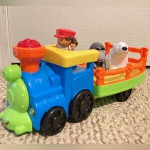 Fisher-Price Little People Choo-Choo Zoo Train w/ Music & Sounds, 3 Figures